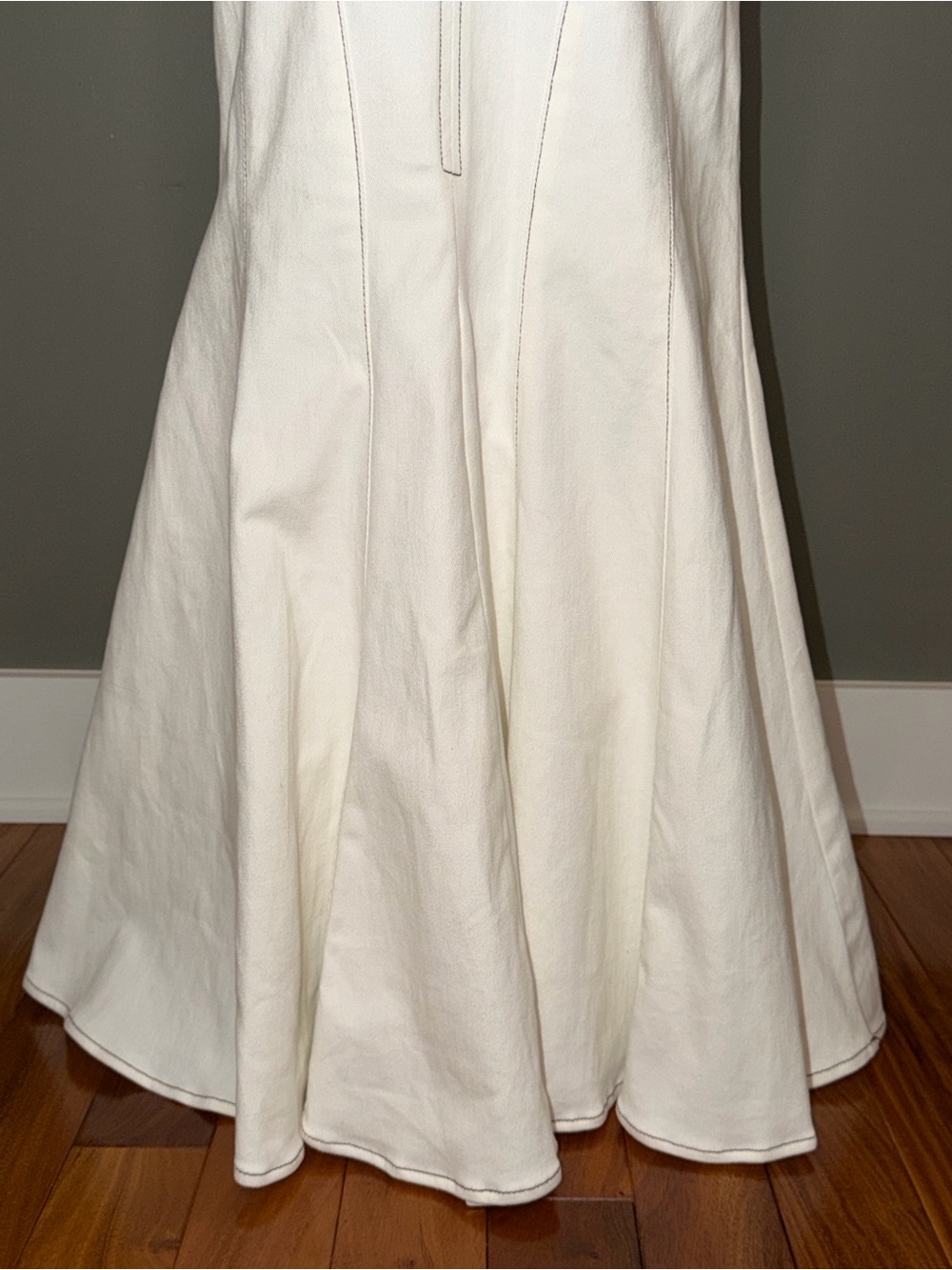 Canvas Apparel Cream Denim H/L Skirt Size Small - Picture 12 of 16
